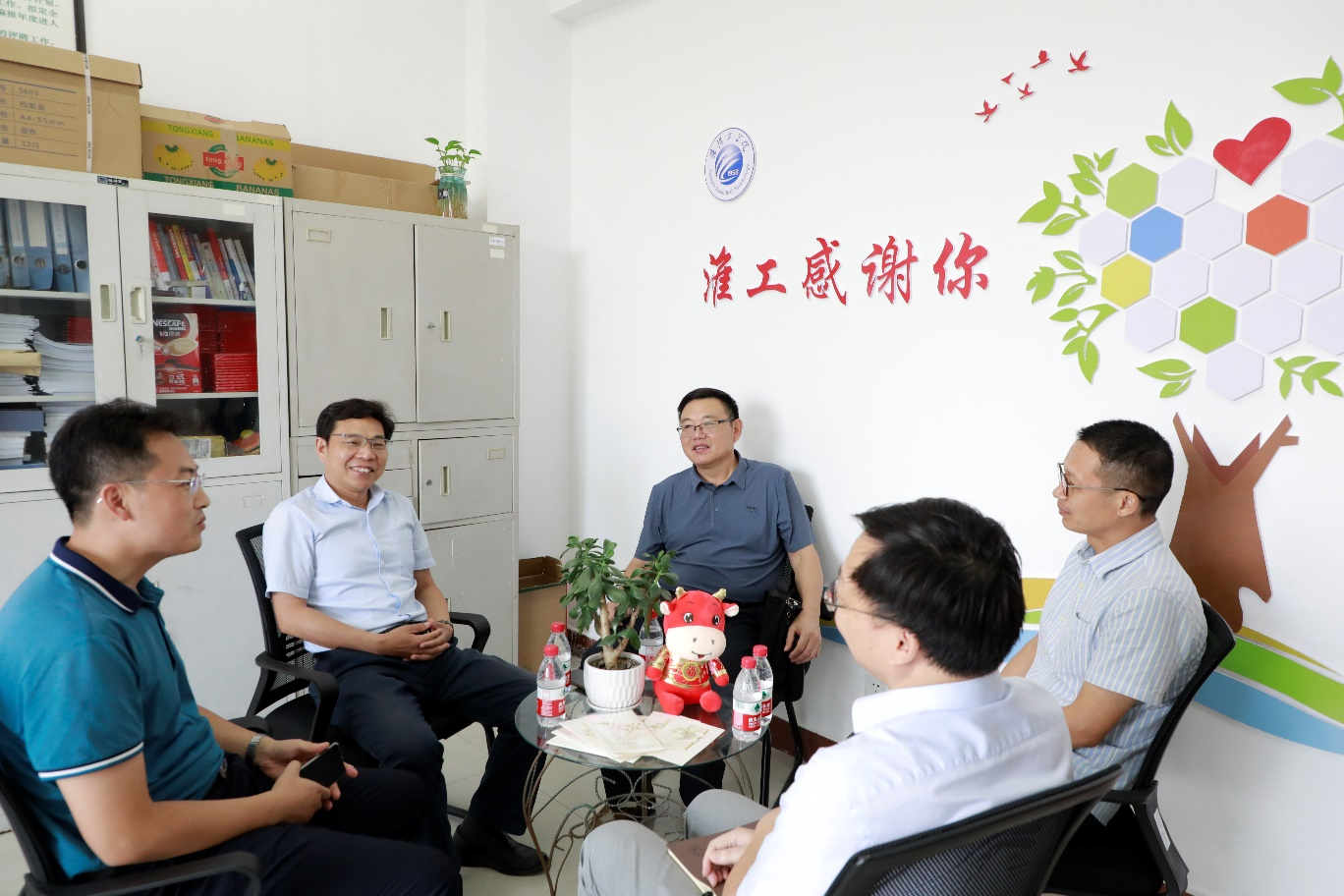https://jcdn.xhby.net/JHD/publish/20210930/1632992722221055230.png